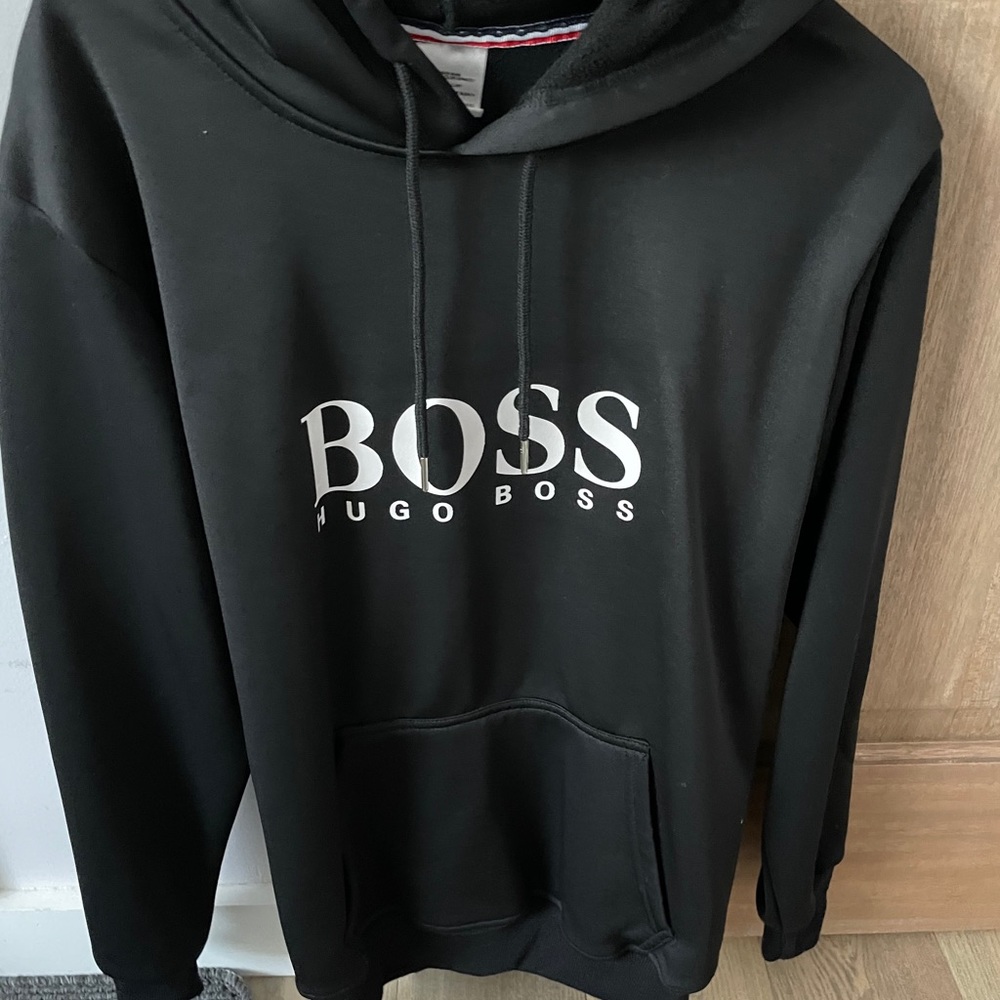 HUGE BOSS HOODIE